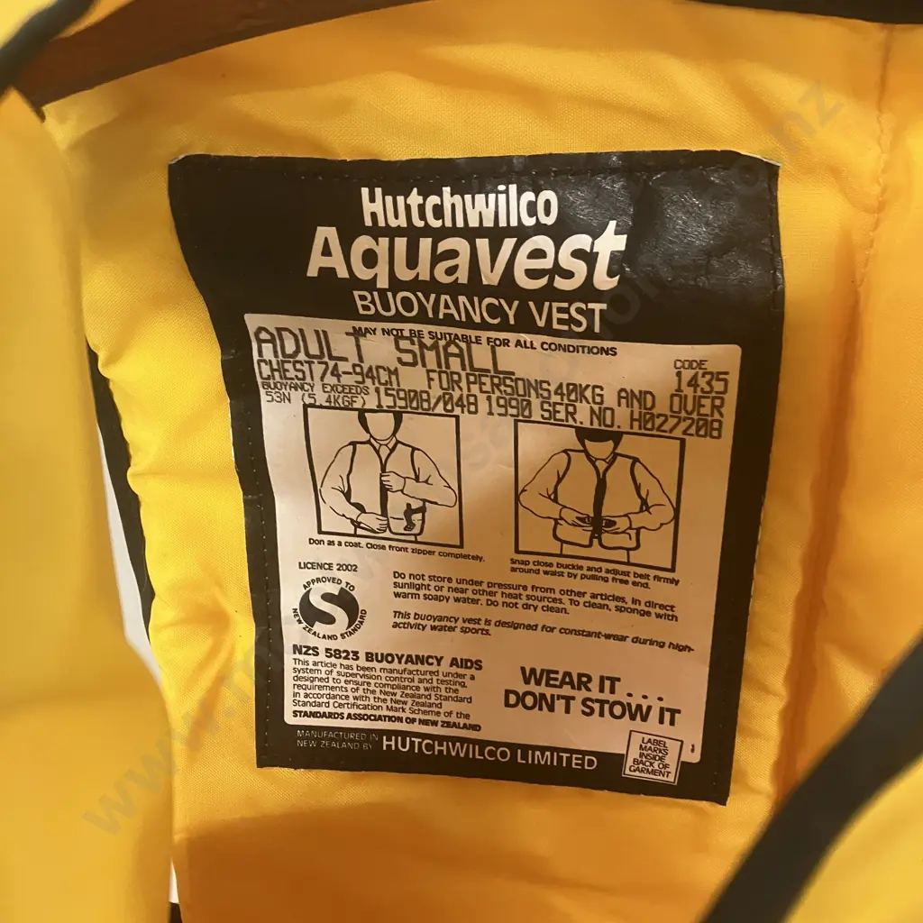 Hutchwilco Aquavest Adult Small Image 1++