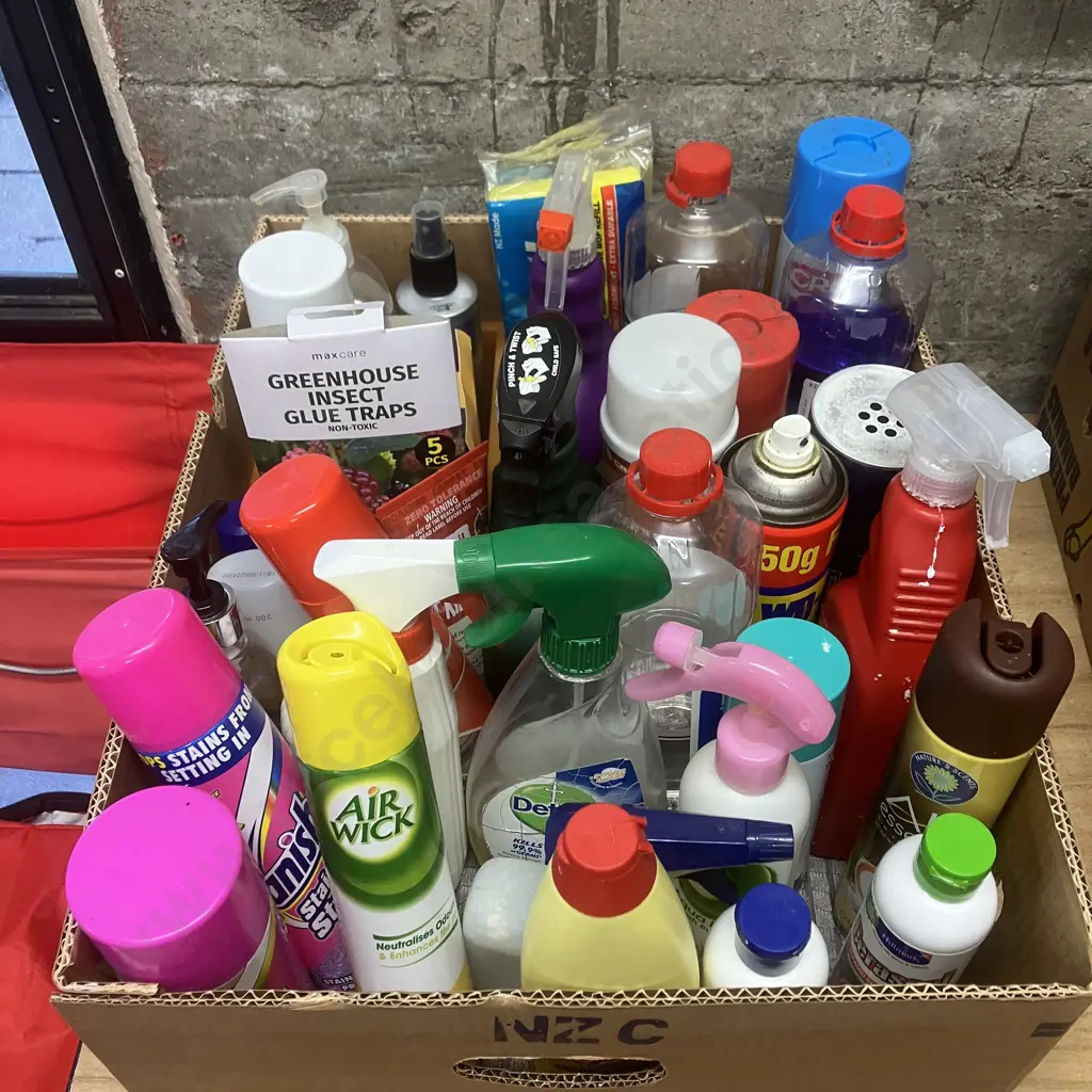 Box Lot Household Items, Cleaning Products Etc Image 1++
