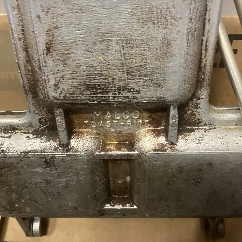 Four Assorted Vintage Toaster Irons Image 1++