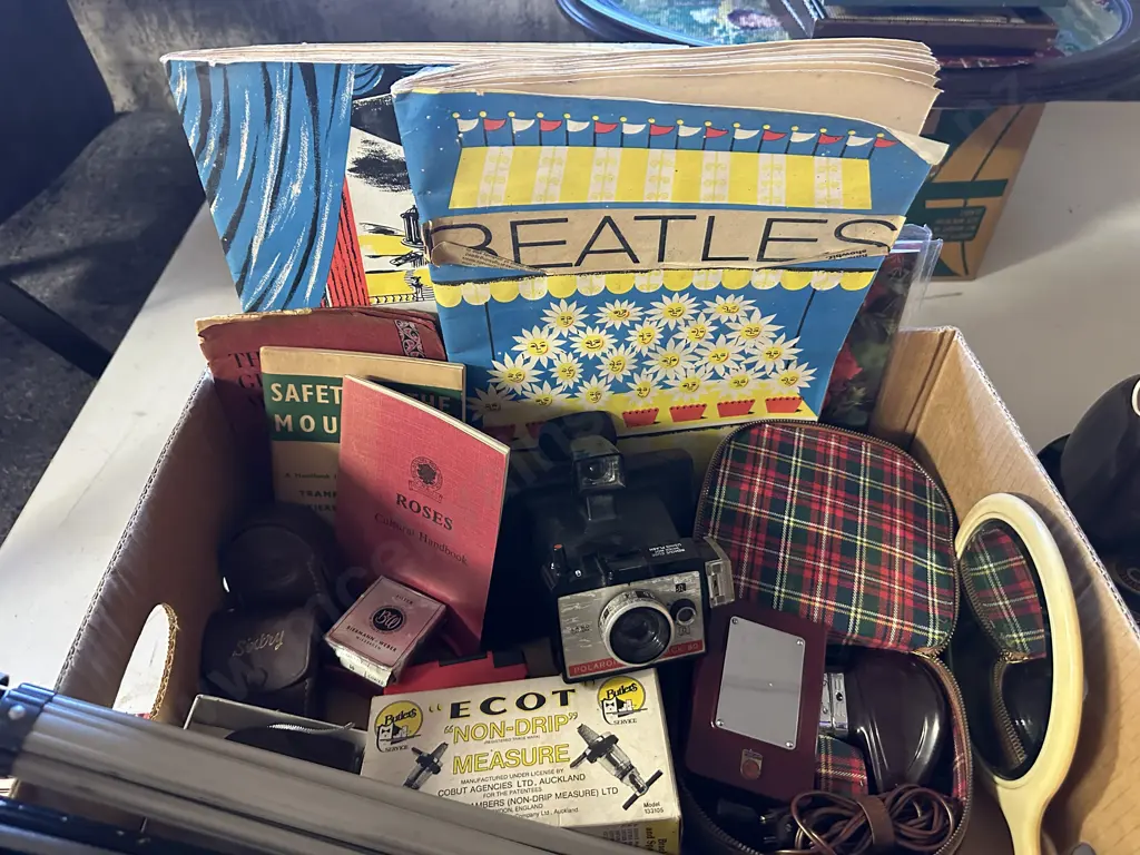 Assorted Vintage Items, Cameras, Shaver, Non Drip Measure, Tripods Etc Image 1++