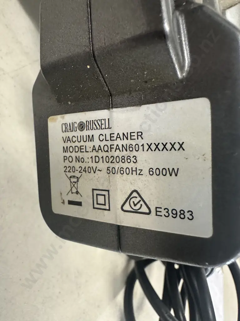 Craig Russell Vacuum Cleaner Model AAQFAN001 Image 1++