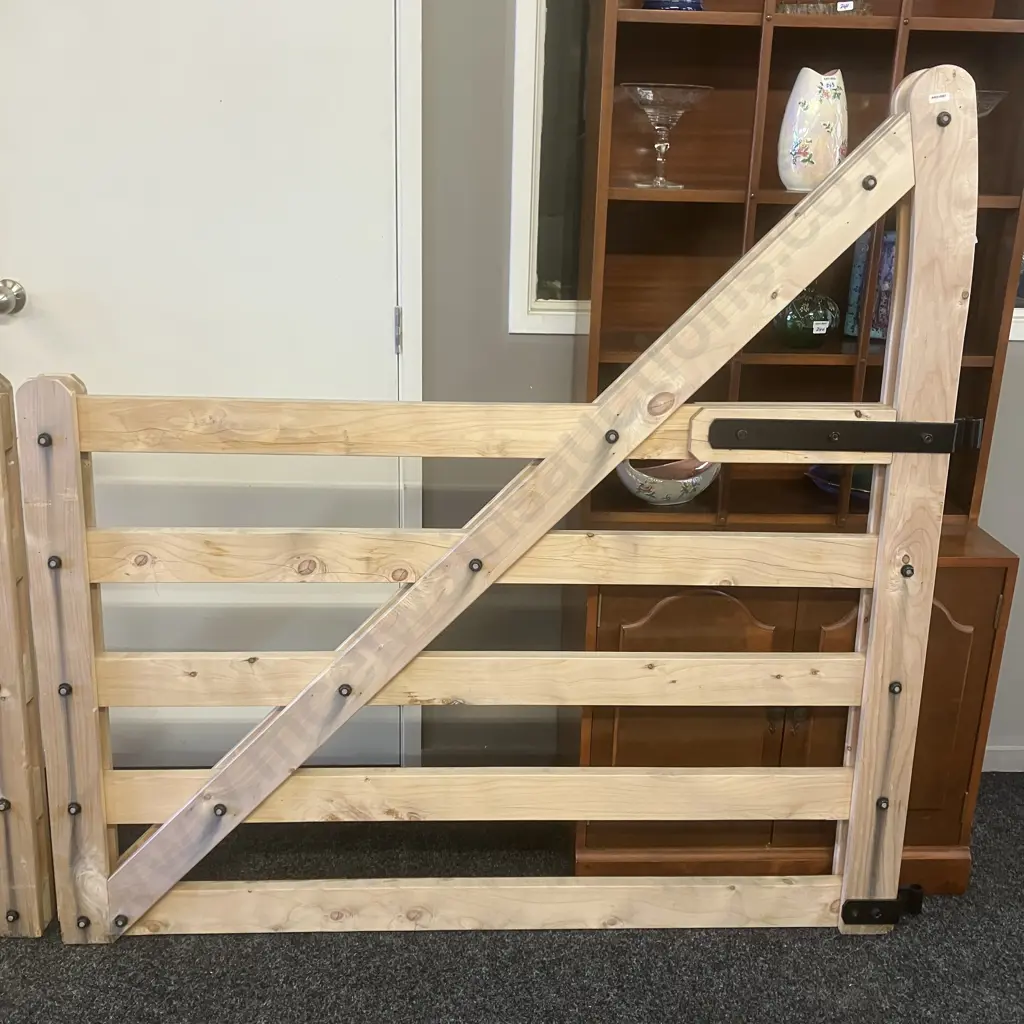 Pair of Timber 1.5 x 1.5m Double Gates With Black Strap Hinges & Gudgeons Image 1++