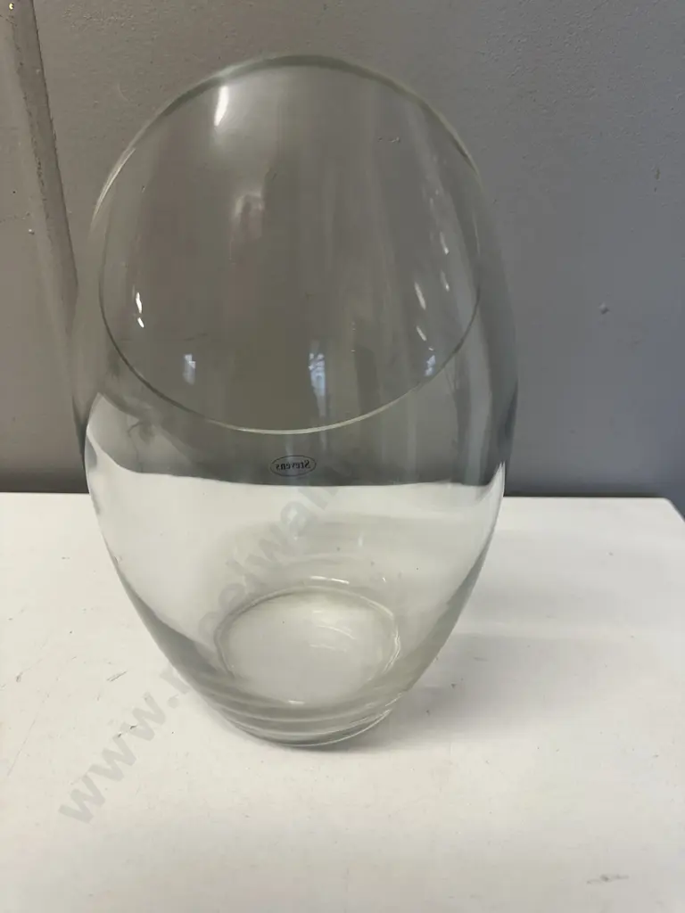 Stevens Slant Glass Bowl/Terrarium H23cm. Image 1++