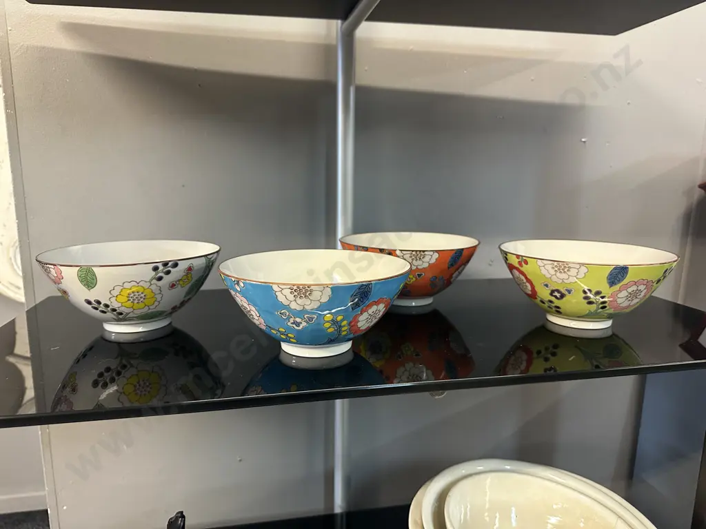 Morgan & Finch Home Collection Flower Patterned Stoneware Bowls x4 Image 1++