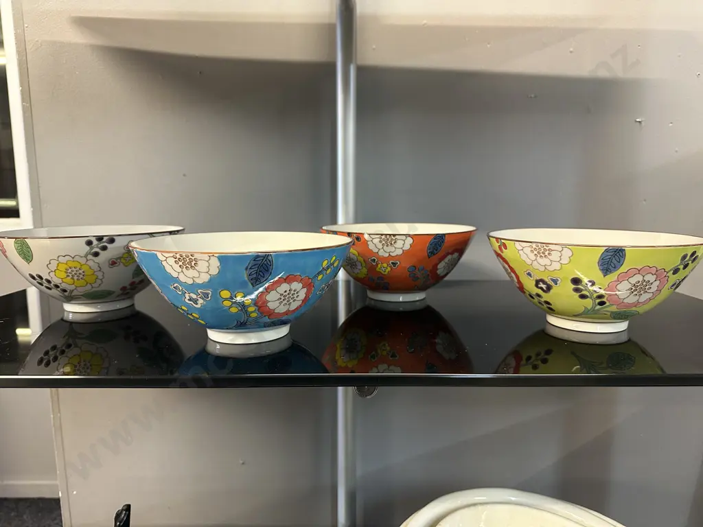 Morgan & Finch Home Collection Flower Patterned Stoneware Bowls x4 Image 1++