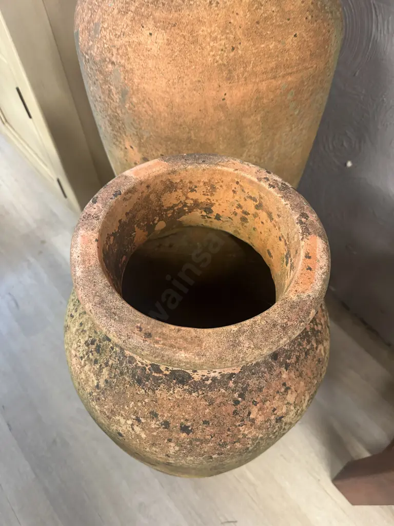 Mediterranean Style Terracotta Urn Medium Size H75cm. Image 1++