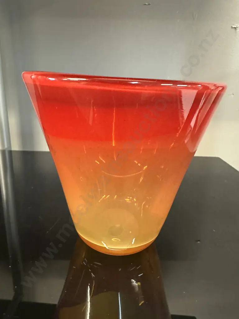 Hand Blown Hoglund Style Art Glass Vase H14,Dia15cm. Image 1++