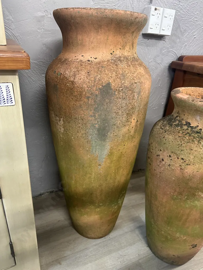 Mediterranean Style Terracotta Urn Large Size H96cm. Image 1++