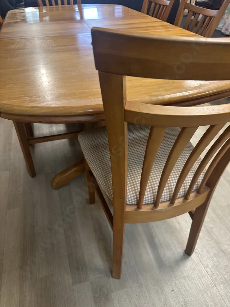 Rimu Dining Table & Six Chairs With Curved Slat Back & Checked Upholstered H75,W198,D100cm. Extention 39cm. Image 1++