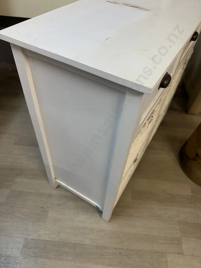 White Painted Storage Unit With Two Drawers & Four Baskets H77,W90,D38cm. Image 1++