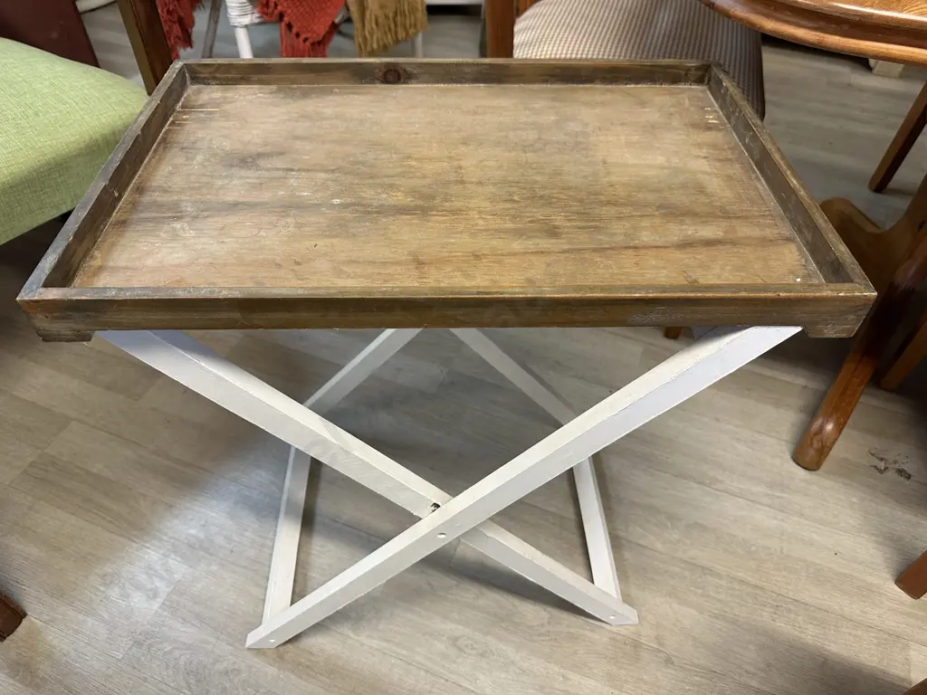 Butlers Tray On Folding Stand Image 1++