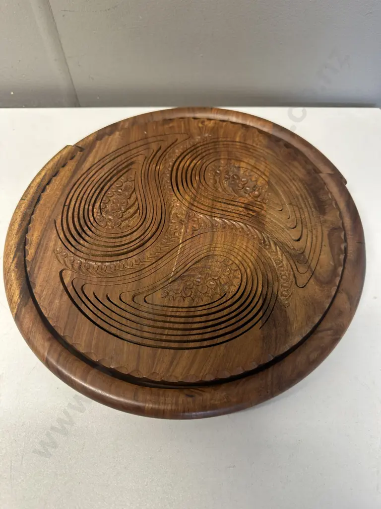 Vintage Wooden Carved Detail Serving/Fruit Bowl Fold Down With Handle Image 1++