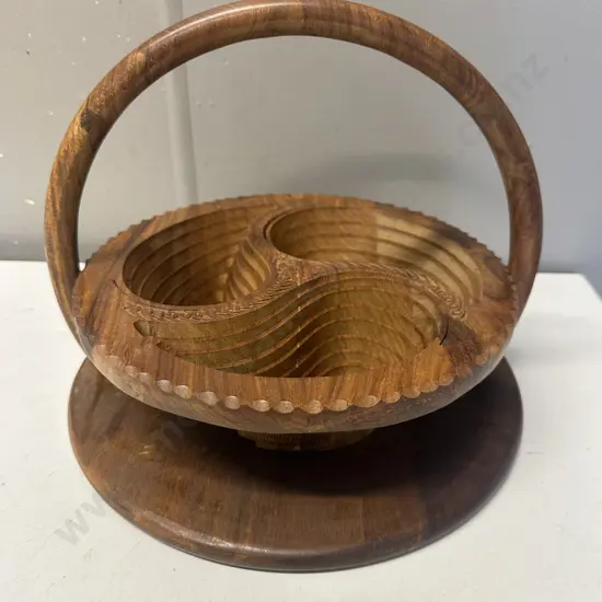 Vintage Wooden Carved Detail Serving/Fruit Bowl Fold Down With Handle