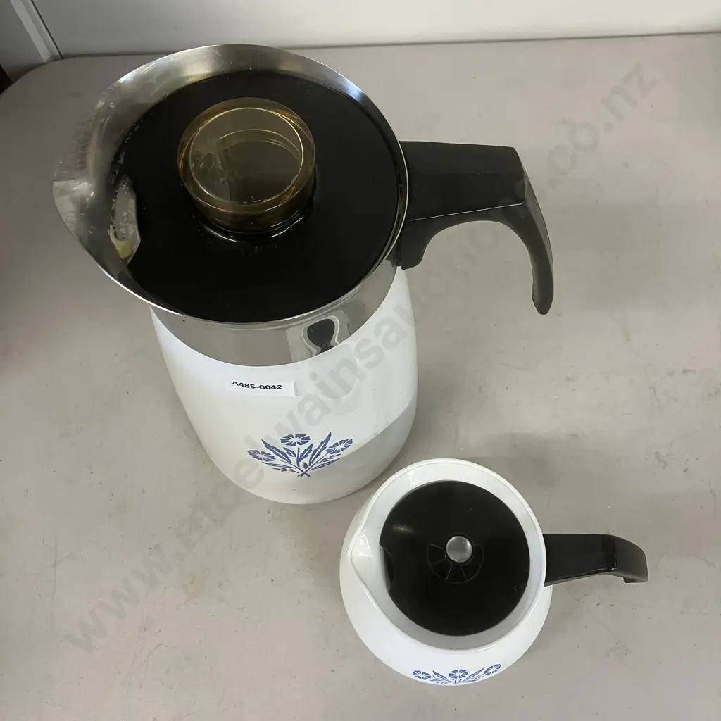 Vintage Corning Ware Blue Cornflower Coffee Percolator 10 Cup (P-149) & 3 Cup Tea Kettle Image 1++