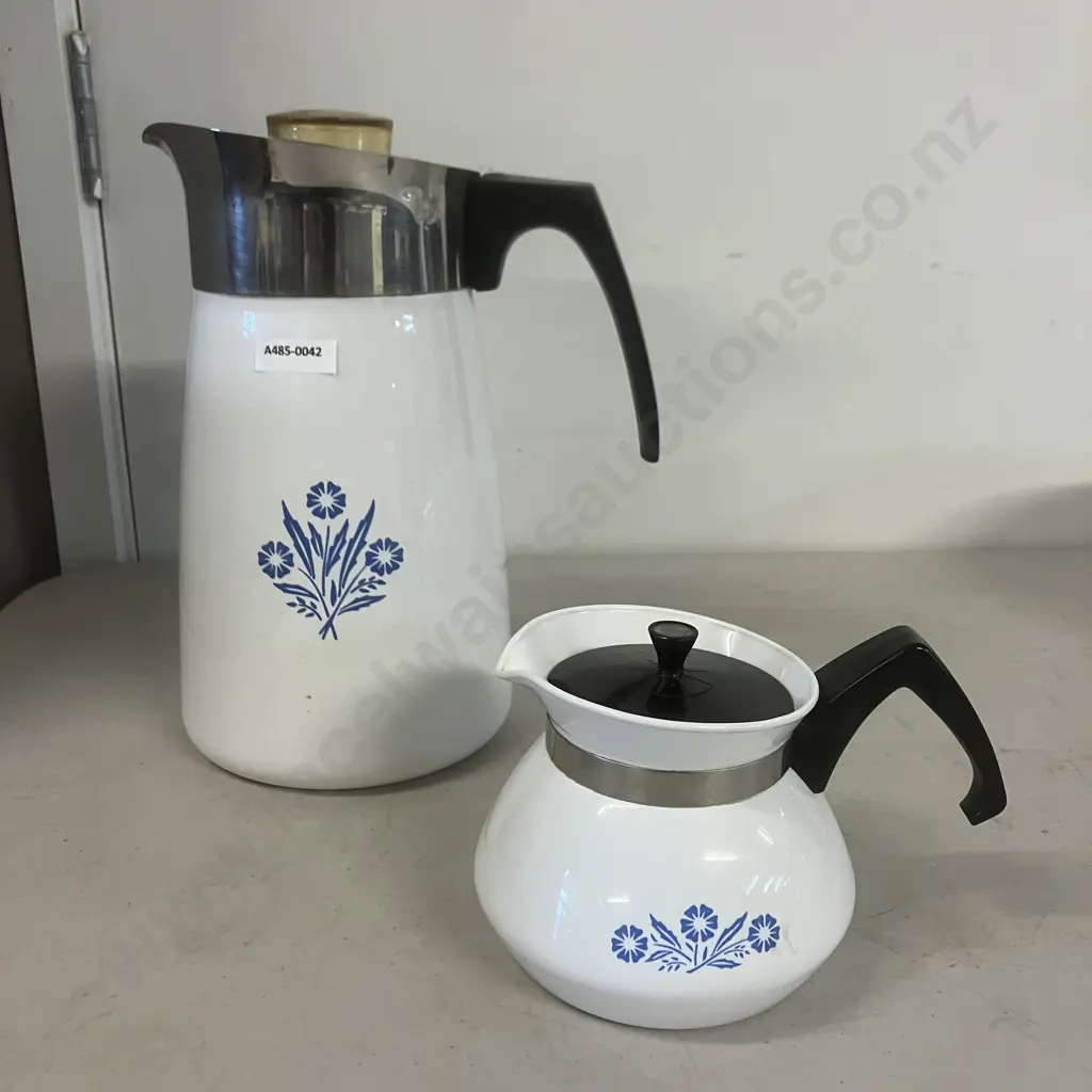 Vintage Corning Ware Blue Cornflower Coffee Percolator 10 Cup (P-149) & 3 Cup Tea Kettle Image 1++