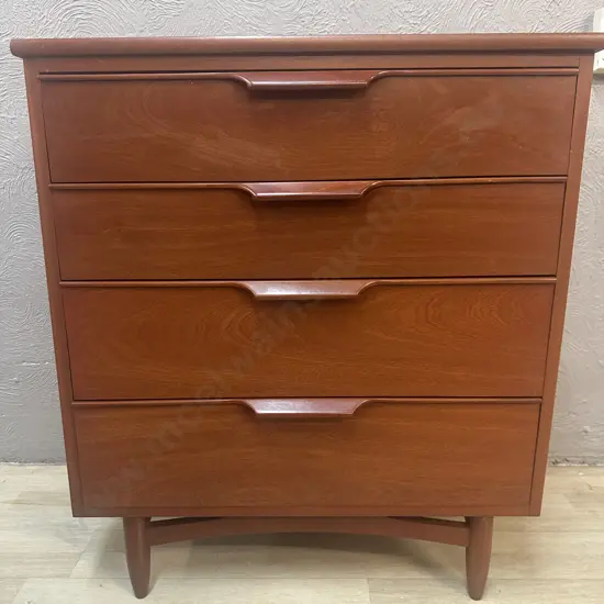 1960s Vintage Mid-Century Modern 4 Drawer Highboy Dresser With Sculpted Handles. H90 W78.5 D41.5cm