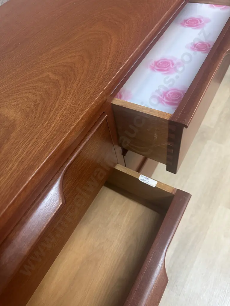 1960s Vintage Mid-Century Modern 9 Drawer Lowboy Dresser With Sculpted Handles. H66 W152.5 D41.5cm Image 1++