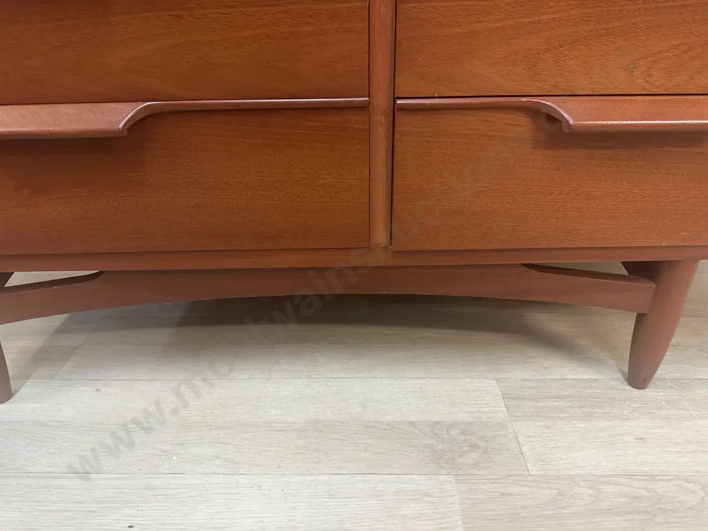 1960s Vintage Mid-Century Modern 6 Drawer Lowboy Dresser With Sculpted Handles. H66 W108 D41.5cm Image 1++