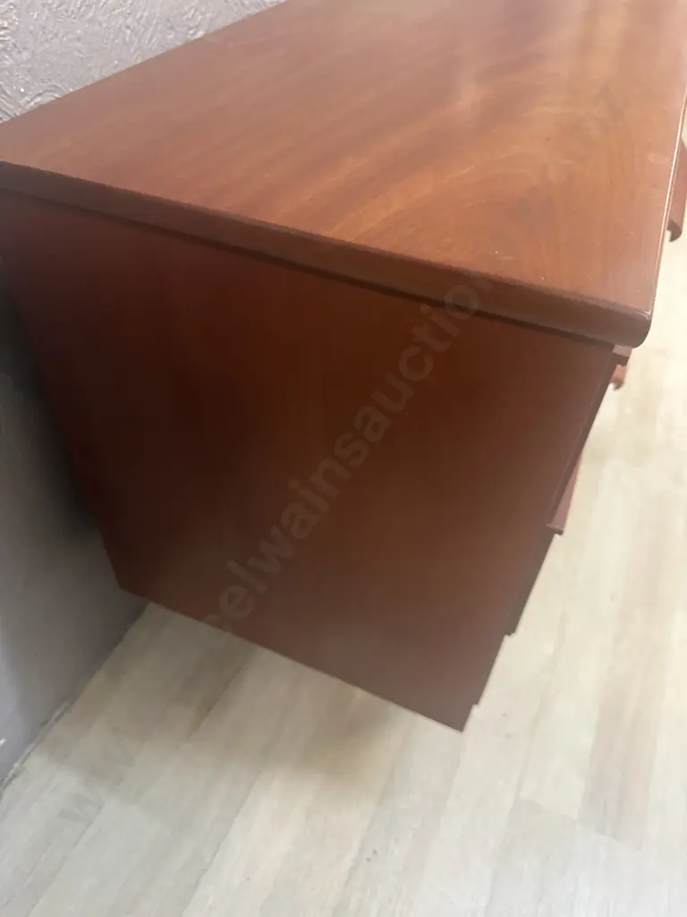 1960s Vintage Mid-Century Modern 6 Drawer Lowboy Dresser With Sculpted Handles. H66 W108 D41.5cm Image 1++