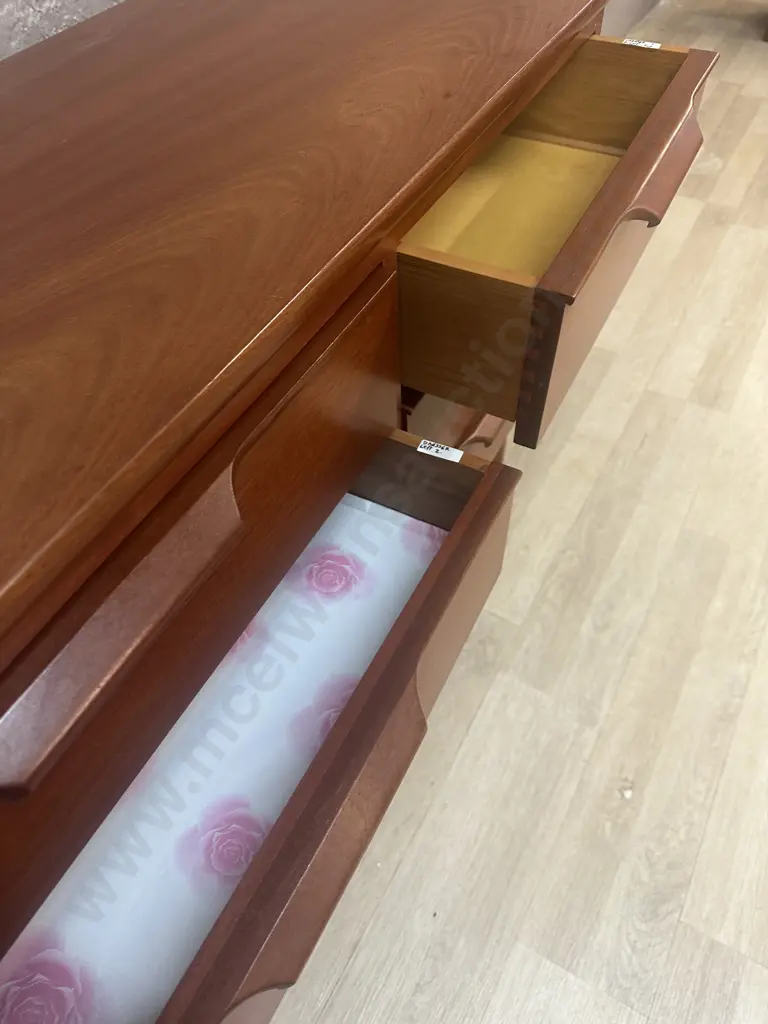 1960s Vintage Mid-Century Modern 6 Drawer Lowboy Dresser With Sculpted Handles. H66 W108 D41.5cm Image 1++