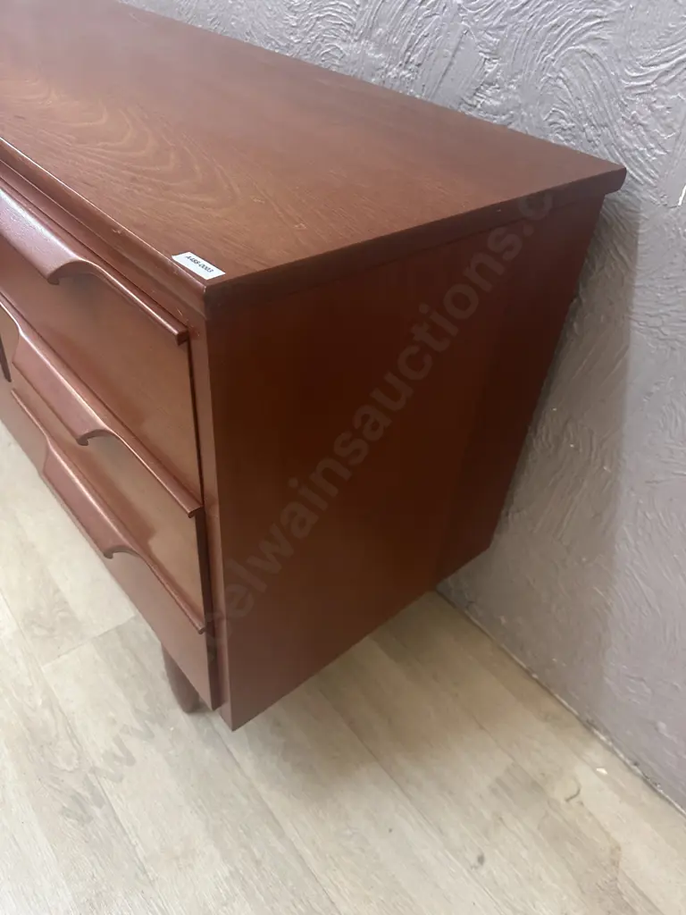 1960s Vintage Mid-Century Modern 6 Drawer Lowboy Dresser With Sculpted Handles. H66 W108 D41.5cm Image 1++