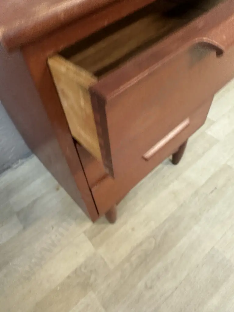 1960s Vintage Mid-Century Modern 3 Drawer Bedside With Sculpted Handles. H66 W49 D35cm Image 1++