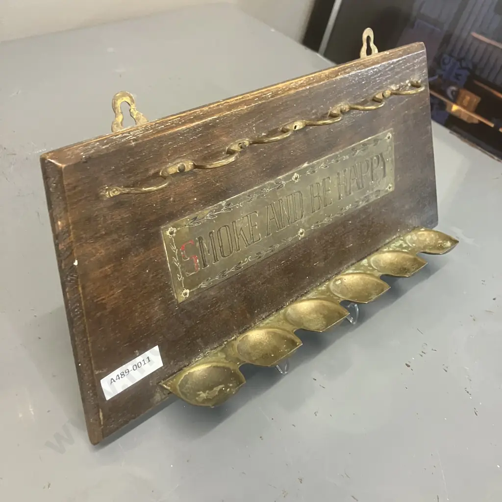 Vintage 1940s 'Smoke And Be Happy' Pipe Rack - Holds 6 Pipes. 13.5 x 29cm Image 1++