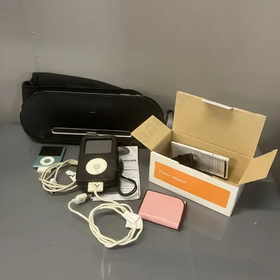 Philips Speaker Dock SBD7500 With Adapter & Case, 8GB & 160GB iPods