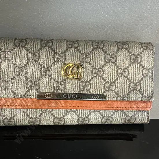 Gucci Ladies Wallet 