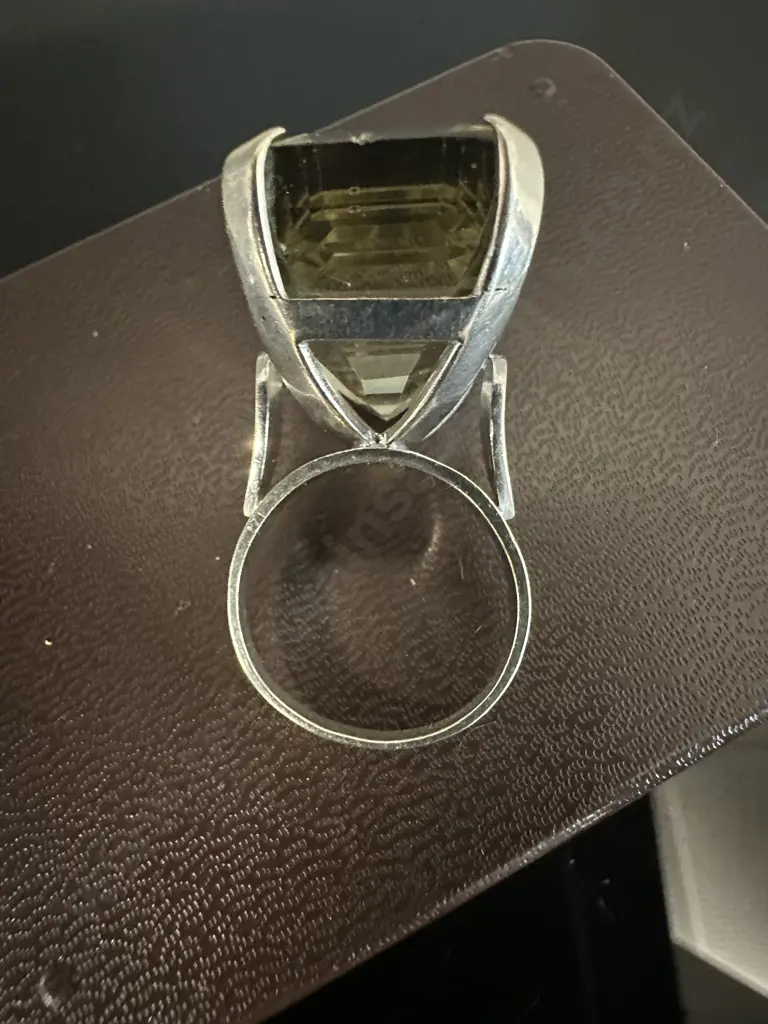 9ct White Gold Smokey Quartz Ring 16.9grams Size 0 17.5mm Stone 40.6ct Image 1++