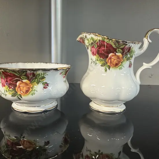 Vintage Royal Albert Bone China Old Country Rose Sugar Bowl & Creamer
