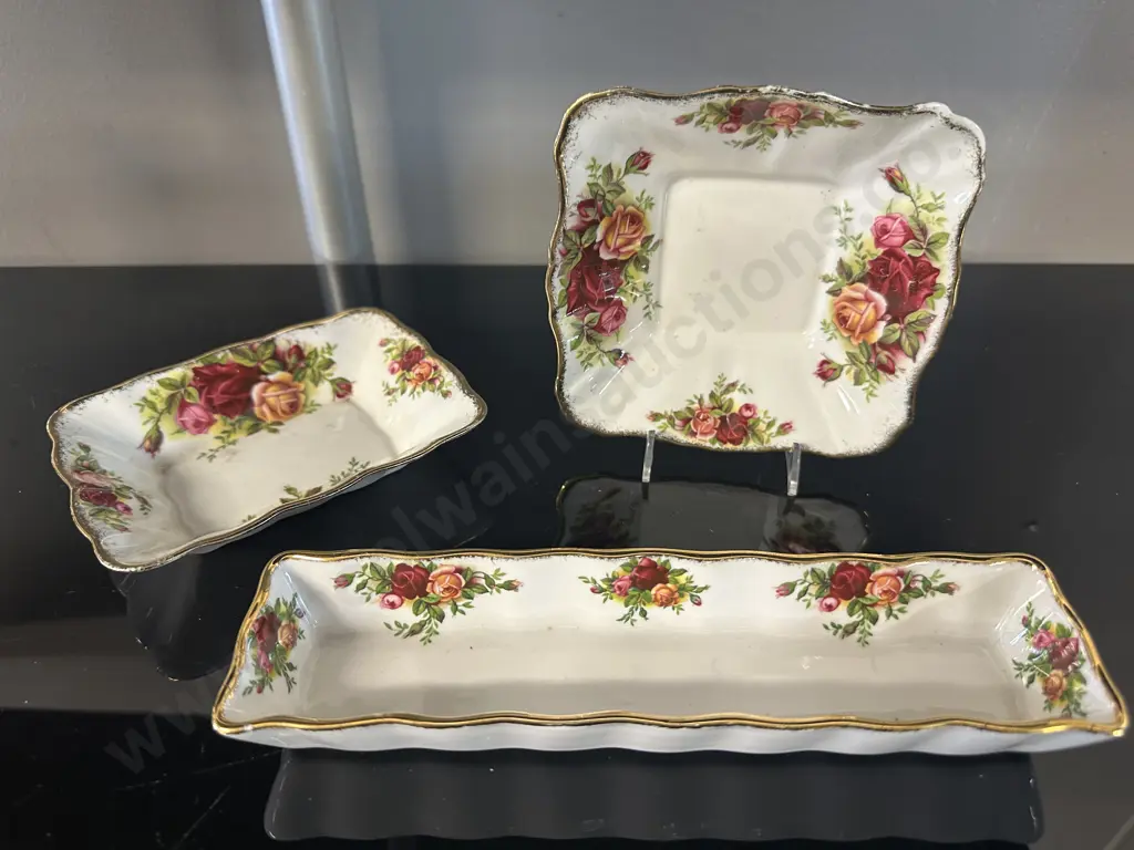 Vintage Royal Albert Bone China Old Country Rose Pen Tray & Candy Dishes Image 1++