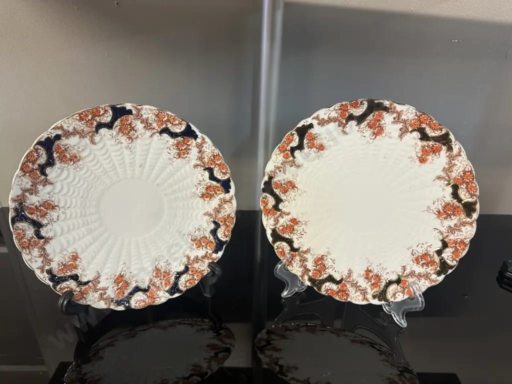 Circa 1900 Scalloped Gilt Edge Hand Painted Plates Floral Design Orange & Black Dia22cm. Image 1++
