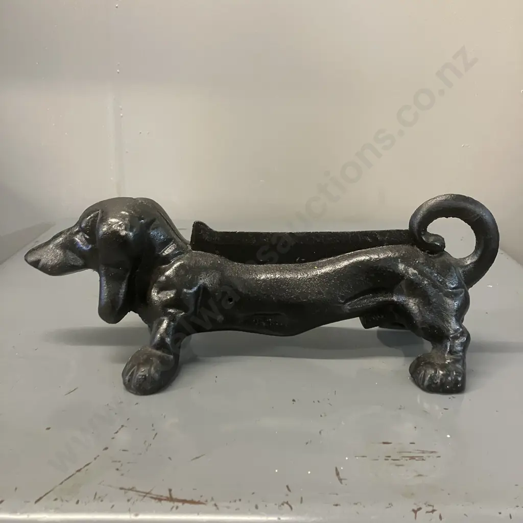 Vintage Dachsund Cast Iron Boot & Shoe Scraper / Door Stop. 13 x 34.5cm Image 1++