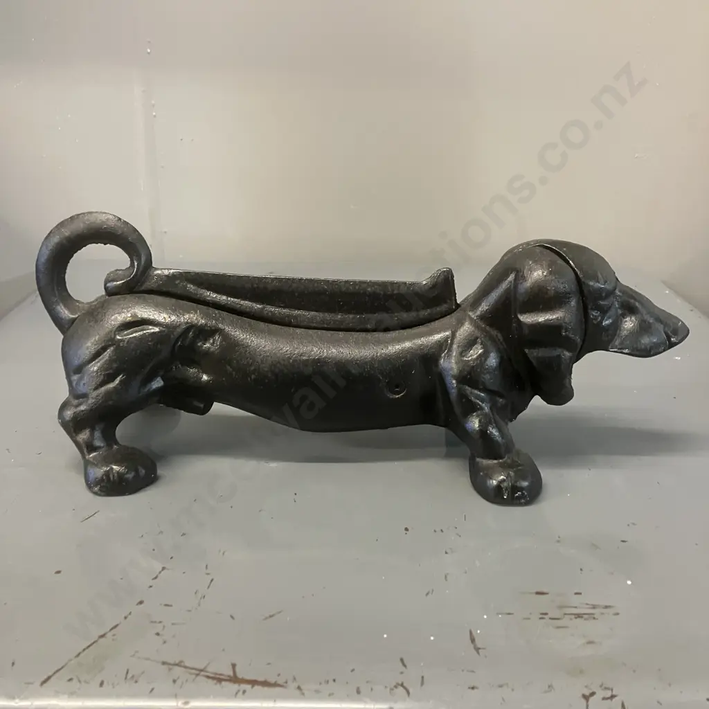 Vintage Dachsund Cast Iron Boot & Shoe Scraper / Door Stop. 13 x 34.5cm Image 1++