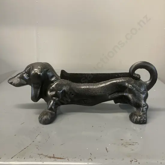Vintage Dachsund Cast Iron Boot & Shoe Scraper / Door Stop. 13 x 34.5cm