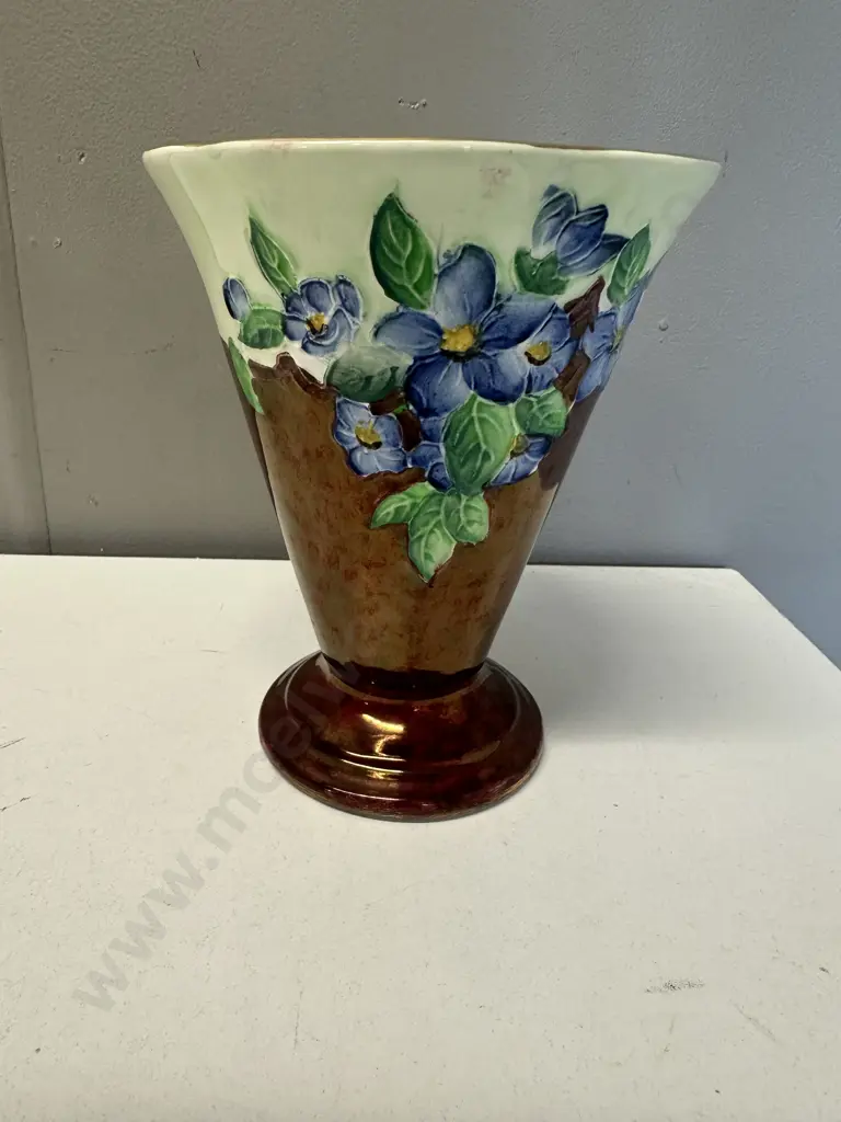 Maling Blossom Bough Thumbprint Art Deco Lustre Ware Vase H17cm. Image 1++