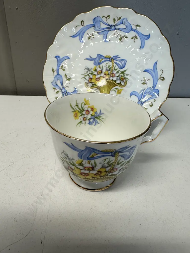Aynsley 'March Narcissus' Plate & Cup Image 1++
