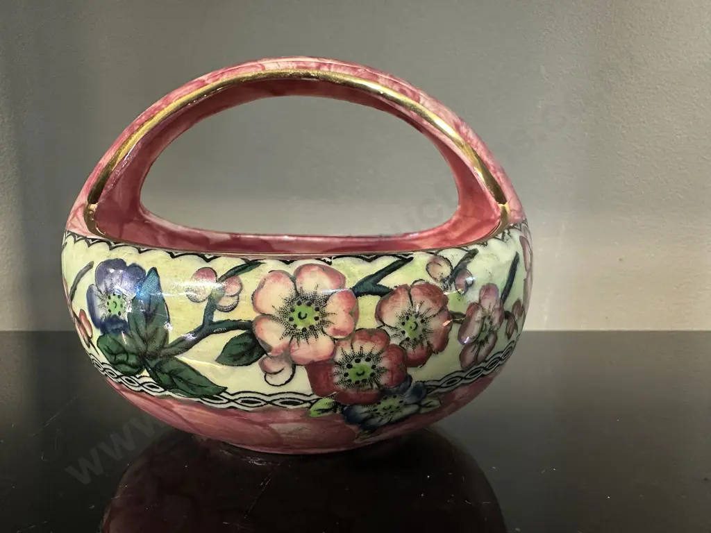 Rare Maling Pink Lustre 'Crocus' Round Fruit Basket C1936 H10cm. Image 1++