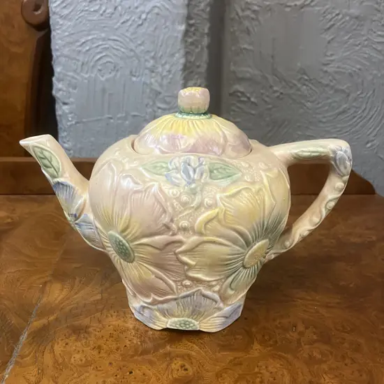 Kensington Pottery (Burslem) Majolica 'Sunflowers' Teapot, 1937-1961 Back\ Stamp