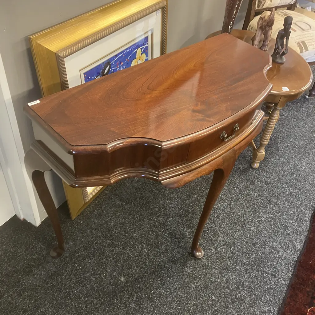 Mahogany Queen Anne Style Console Table, Single Drawer. H73 W91 D41cm Image 1++