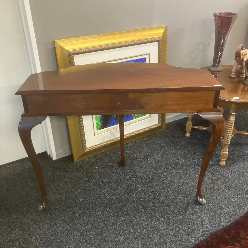 Mahogany Queen Anne Style Console Table, Single Drawer. H73 W91 D41cm Image 1++