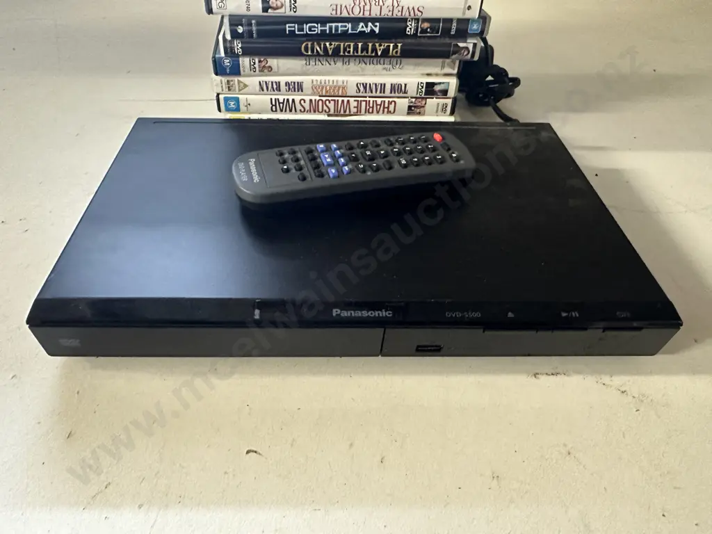 Panasonic DVD 5500 With Remote Control And Assorted DVDs Image 1++