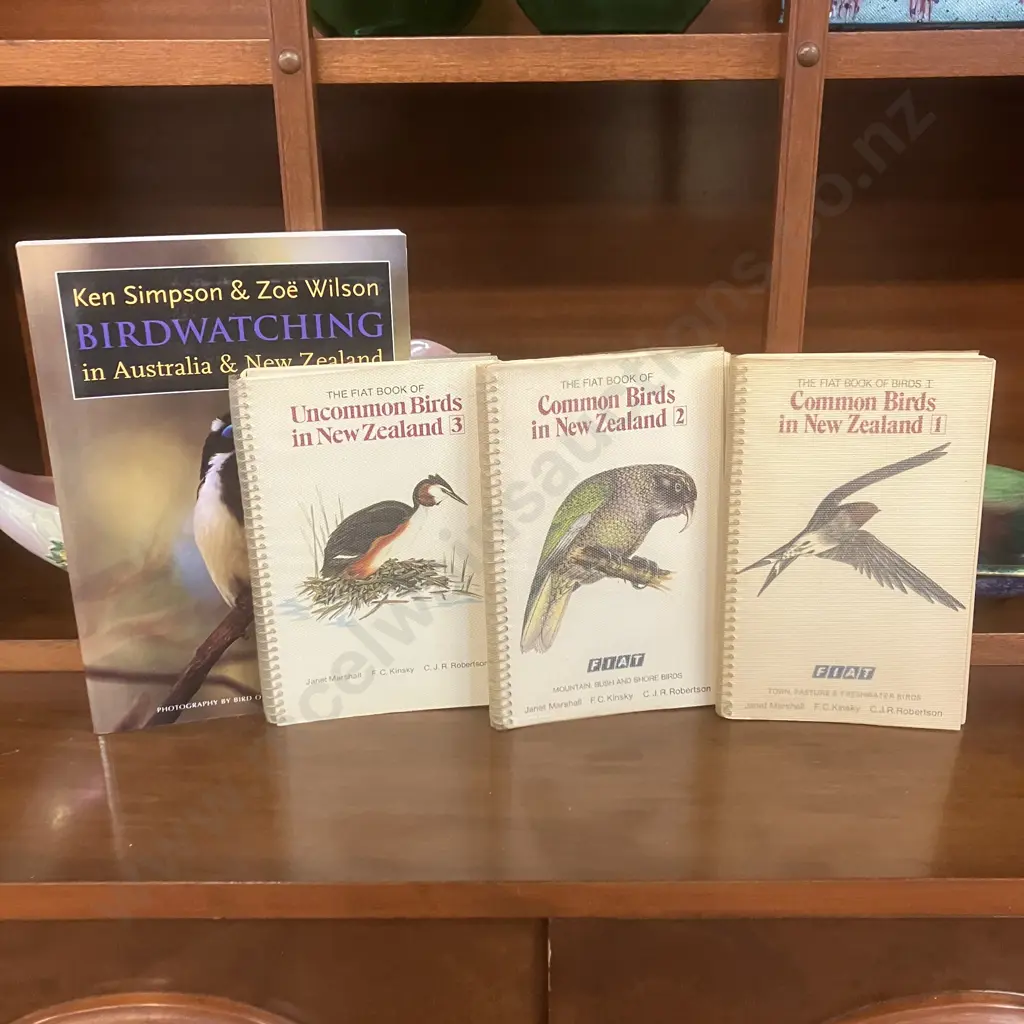 The Fiat Book of Birds In NZ - Common Birds 1 & 2, Uncommon Birds 3 Image 1++