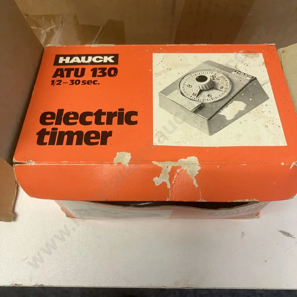 HAUCK Electric Timer ATU 130 Boxed (1/2 - 30 sec),Durst M301 Photo Enlarger, Sun Auto Zoom 85-210mm f/4.5 Lens, Etc Image 1++