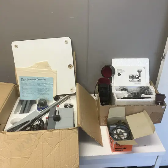 HAUCK Electric Timer ATU 130 Boxed (1/2 - 30 sec),Durst M301 Photo Enlarger, Sun Auto Zoom 85-210mm f/4.5 Lens, Etc