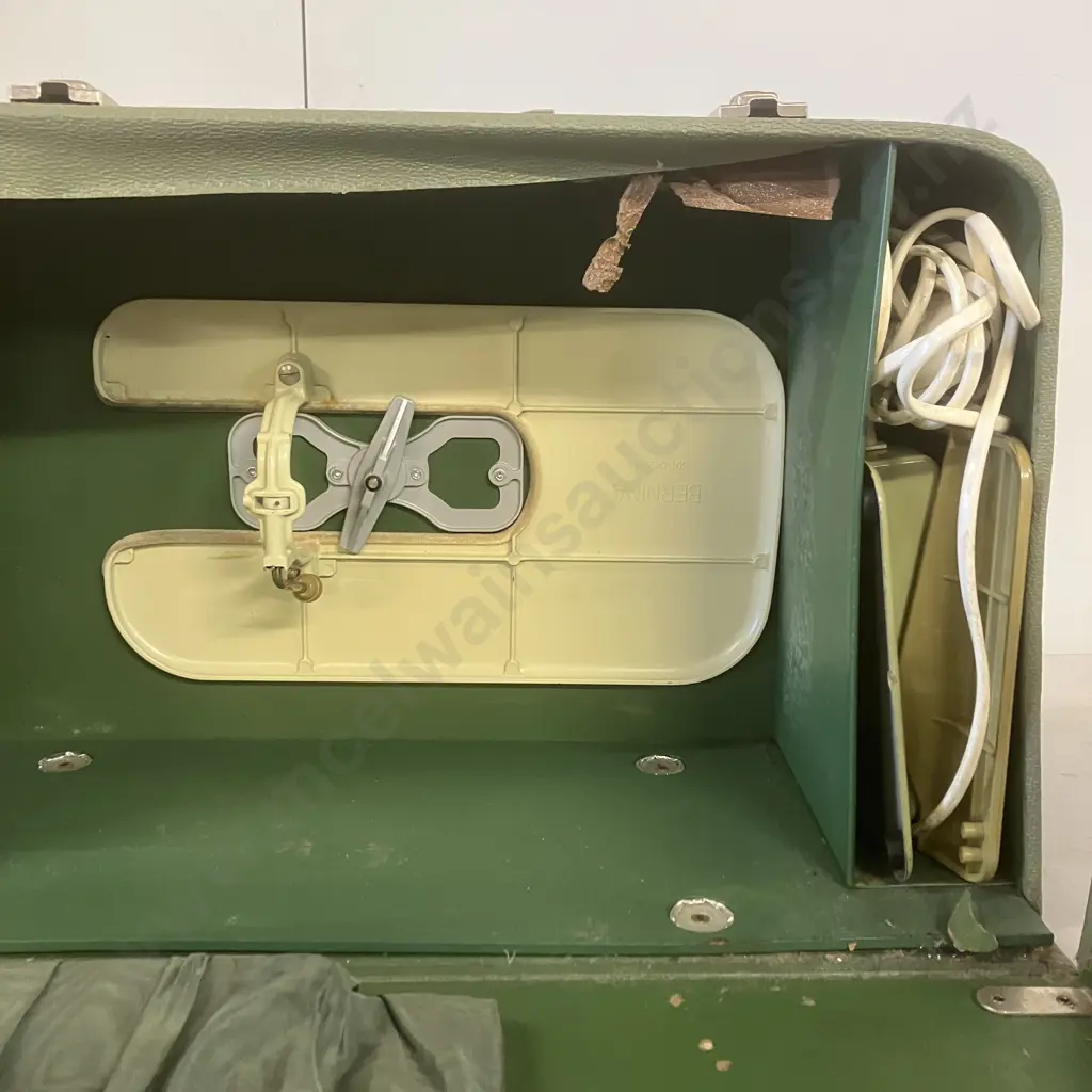 Vintage 1950s Bernina 707 Minimatic Zig Zag Multi- Decorative Stitch Sewing Machine, Serial Number 67148621 Image 1++