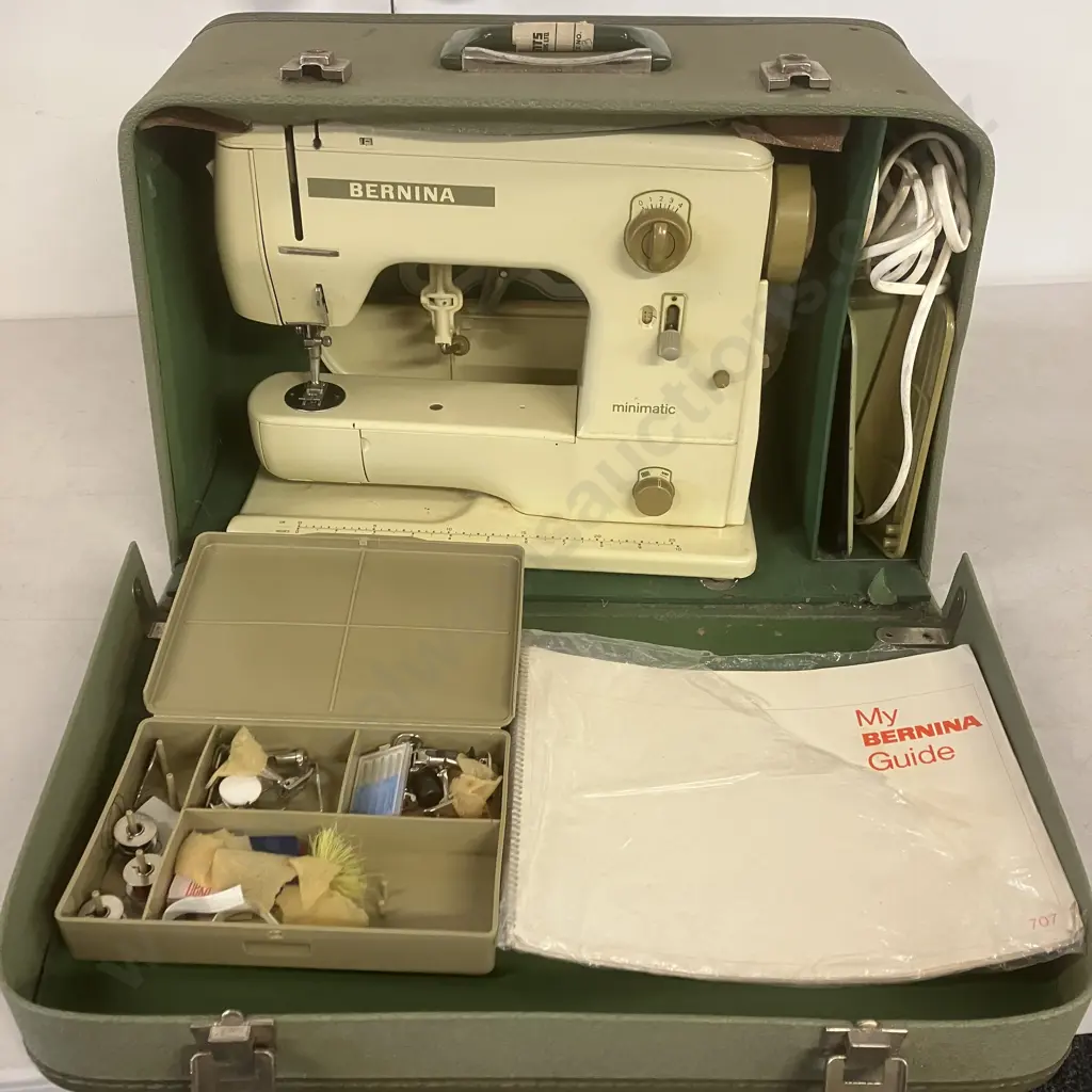 Vintage 1950s Bernina 707 Minimatic Zig Zag Multi- Decorative Stitch Sewing Machine, Serial Number 67148621 Image 1++