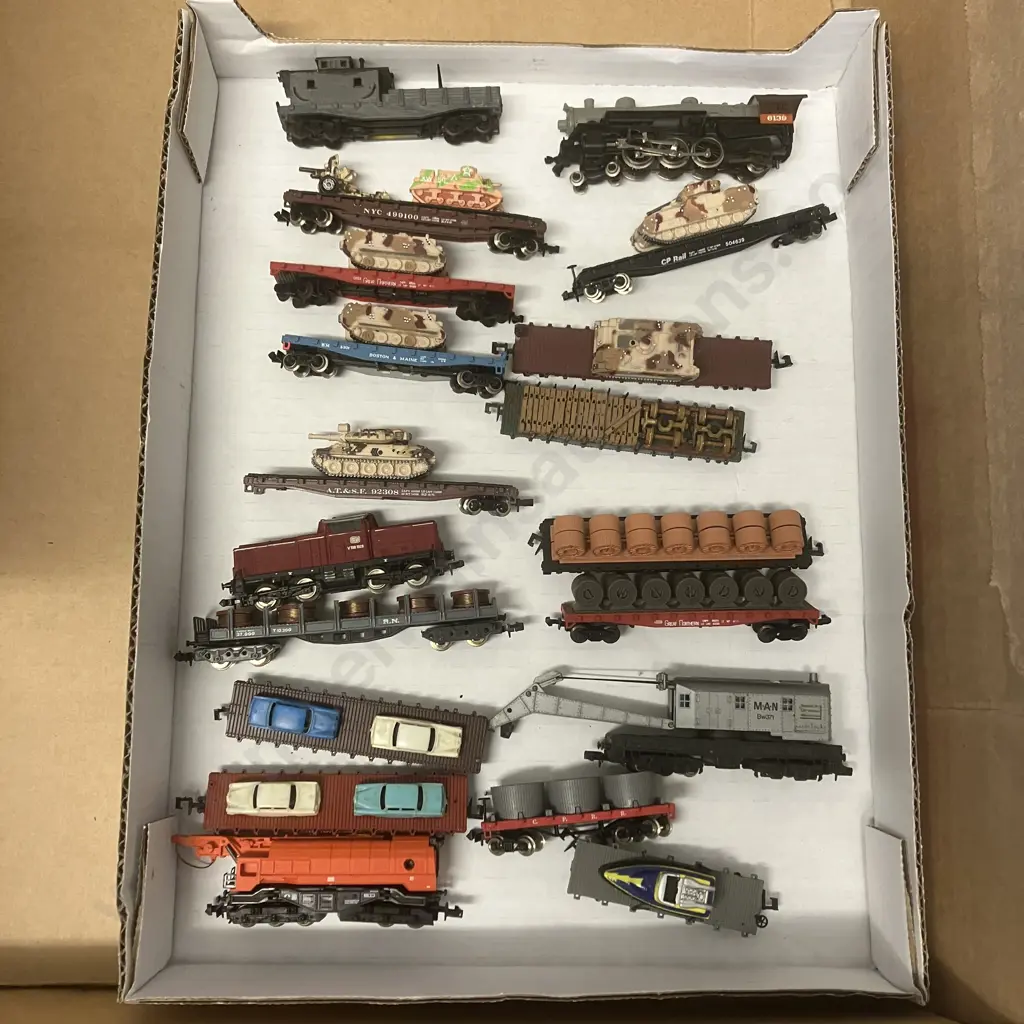 Box Lot Assorted Model Trains & Rolling Stock Image 1++