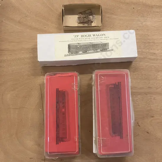 South Dock Models 'Z9' Bogie Wagon BP3277, 47' 6" Second Class Car BP7300, Second Class Car-Van BP3090